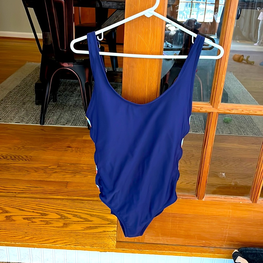 One piece womens bathing suit